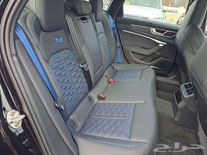 2025 Audi RS 6 Avant اصفار 13