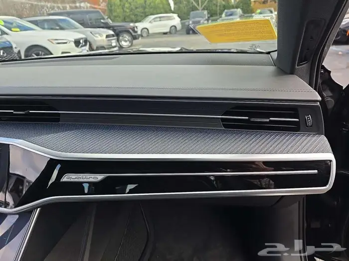 2025 Audi RS 6 Avant اصفار 9