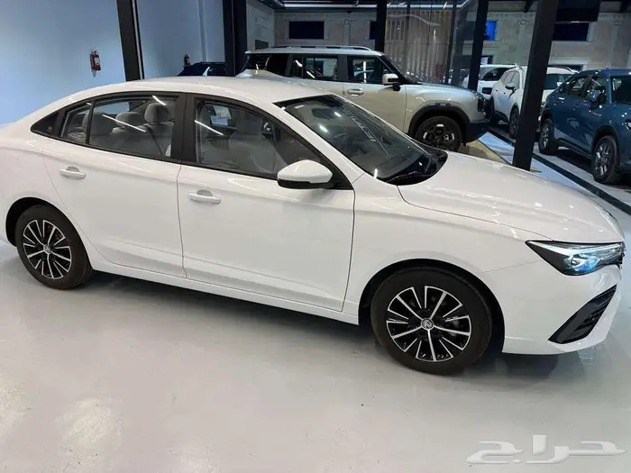 ام جي 5 شكل جديد 2025 1