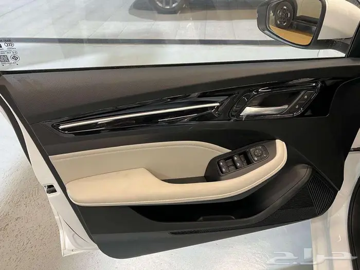 ام جي 5 شكل جديد 2025 12