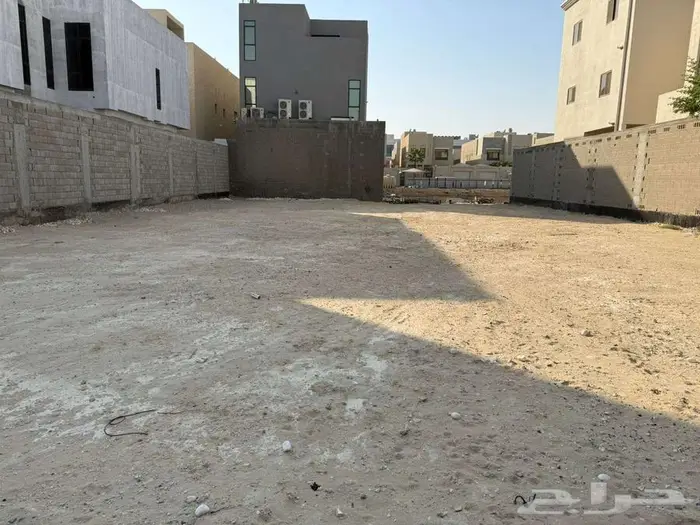 ارض للبيع في حي النهضة الدمام 0