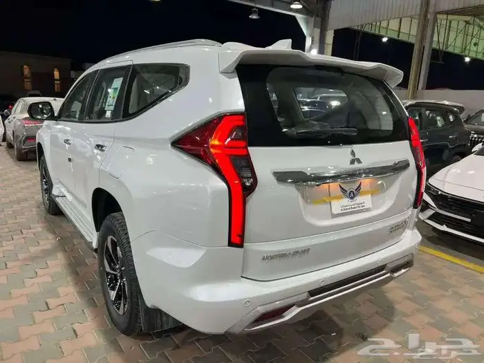 ميتسوبيشي GL مونتيرو سبورت 2025 3