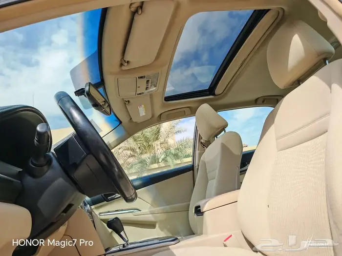 تويوتا كامري GLX موديل 2017 7