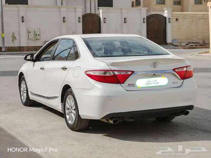 تويوتا كامري GLX موديل 2017 18