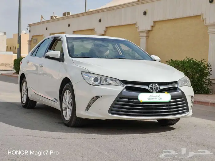 تويوتا كامري GLX موديل 2017 16