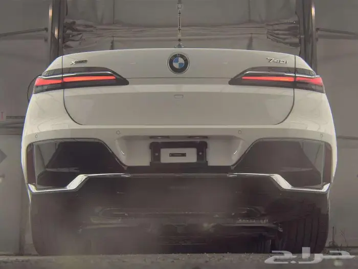 BMW 740i xDrive 2025 بي ام دبليو ممشى 15000 كيلو للاستيراد 4