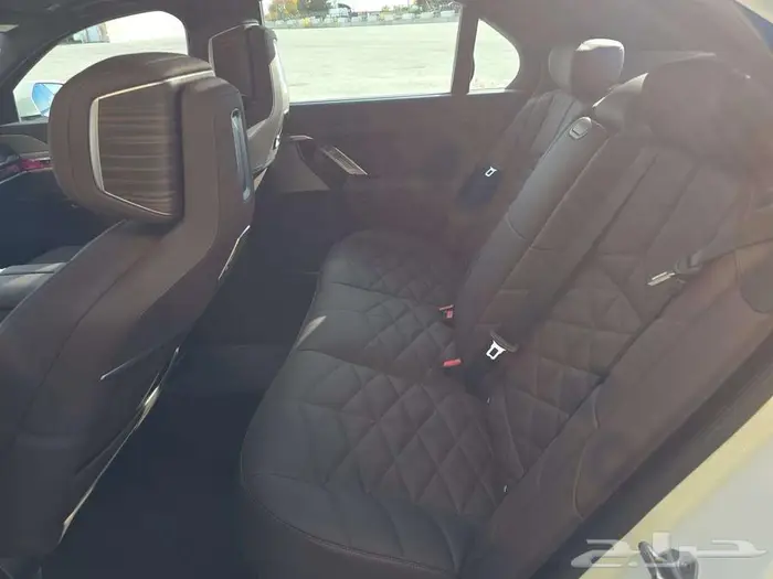 BMW 740i xDrive 2025 بي ام دبليو ممشى 15000 كيلو للاستيراد 10