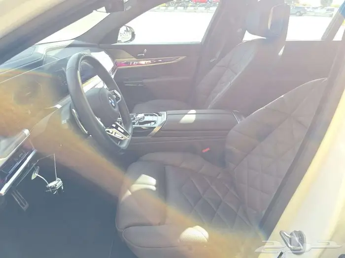 BMW 740i xDrive 2025 بي ام دبليو ممشى 15000 كيلو للاستيراد 11