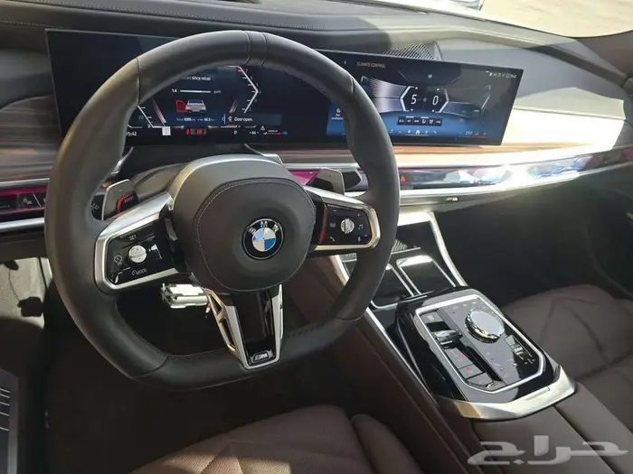 BMW 740i xDrive 2025 بي ام دبليو ممشى 15000 كيلو للاستيراد 14