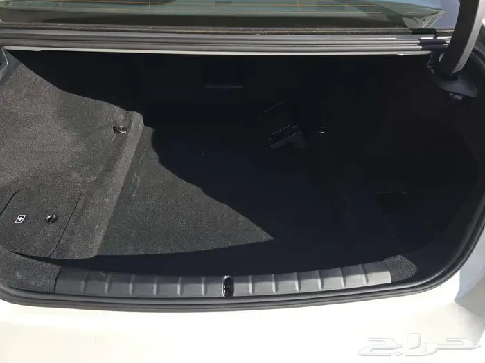 BMW 740i xDrive 2025 بي ام دبليو ممشى 15000 كيلو للاستيراد 15