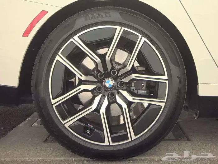BMW 740i xDrive 2025 بي ام دبليو ممشى 15000 كيلو للاستيراد 13