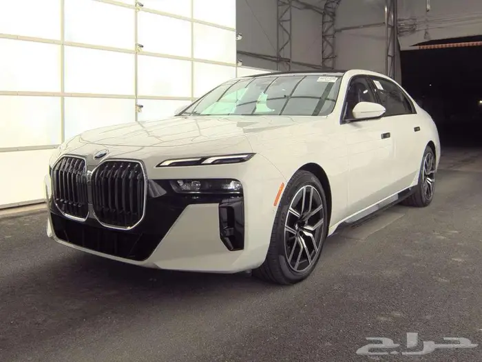 BMW 740i xDrive 2025 بي ام دبليو ممشى 15000 كيلو للاستيراد 6