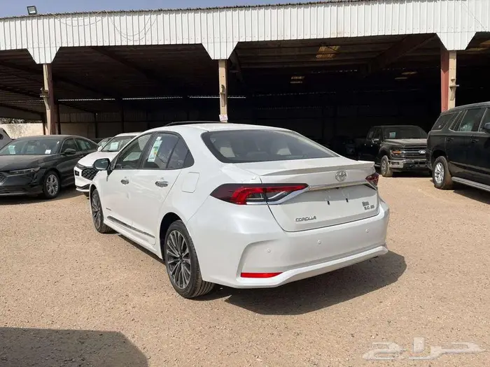 كورولا 2.0 فل كامل 2025 نقد وتقسيط 3