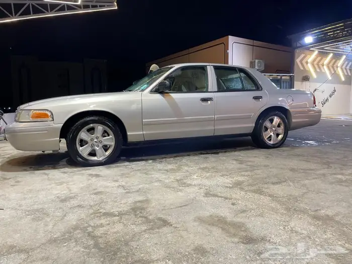 فورد كراون فكتوريا سعودي 6