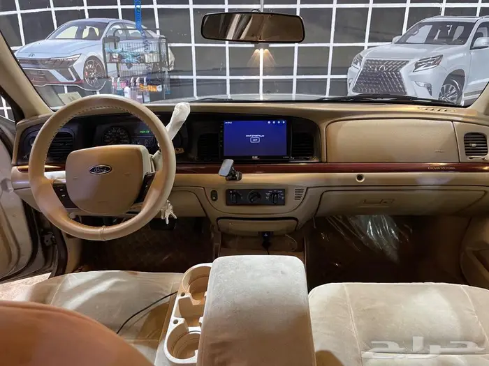 فورد كراون فكتوريا سعودي 27