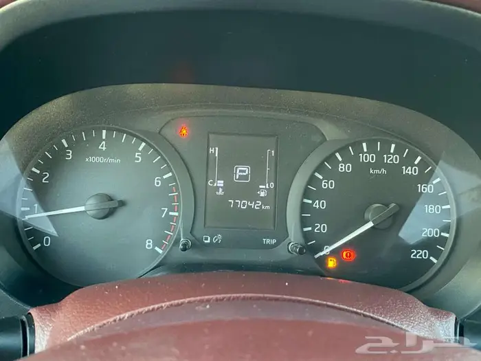 نيسان نيفارا تماتيك بنزين 2016 10