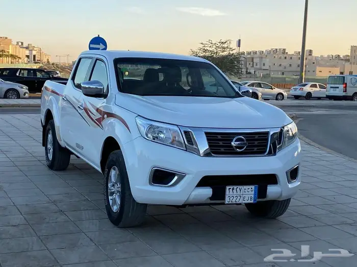 نيسان نيفارا تماتيك بنزين 2016 0