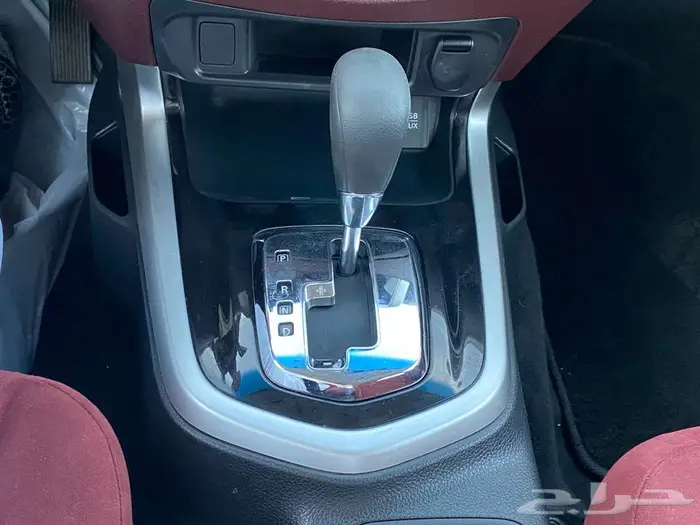 نيسان نيفارا تماتيك بنزين 2016 7