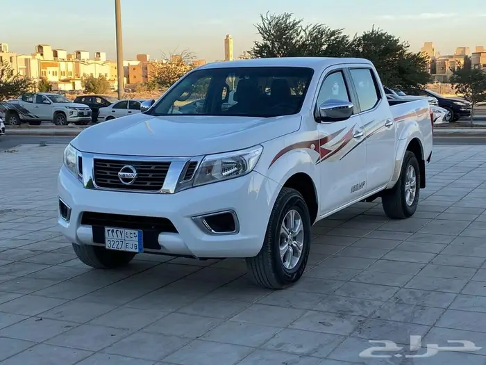 نيسان نيفارا تماتيك بنزين 2016 2