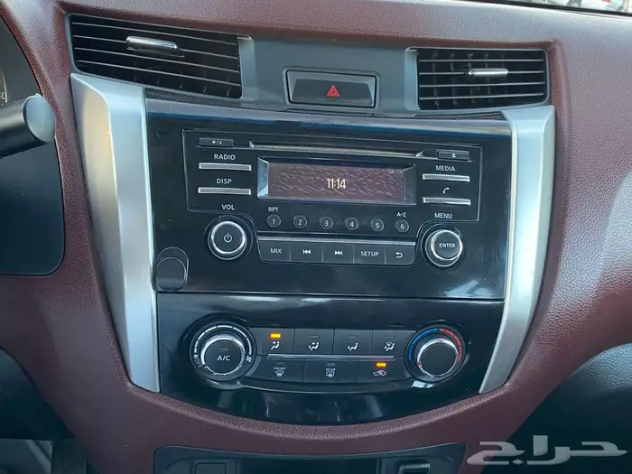 نيسان نيفارا تماتيك بنزين 2016 9