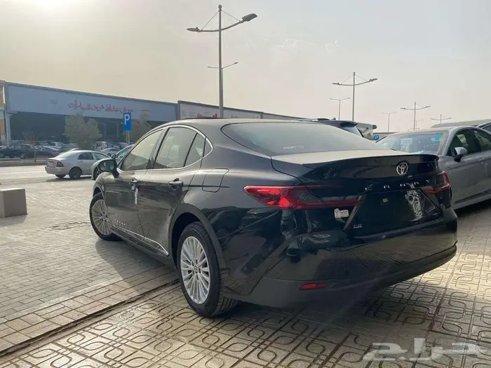 تويوتا كامري نص فل 2025 كاش قسط ايجار منتهي بالتمليك 5
