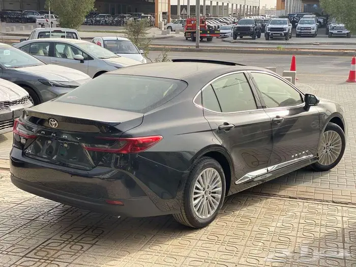 تويوتا كامري نص فل 2025 كاش قسط ايجار منتهي بالتمليك 3