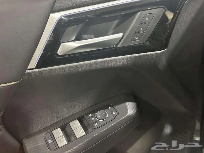 عرض خاص متسوبيشي اوتلاندر فل 2025 بريميوم 9