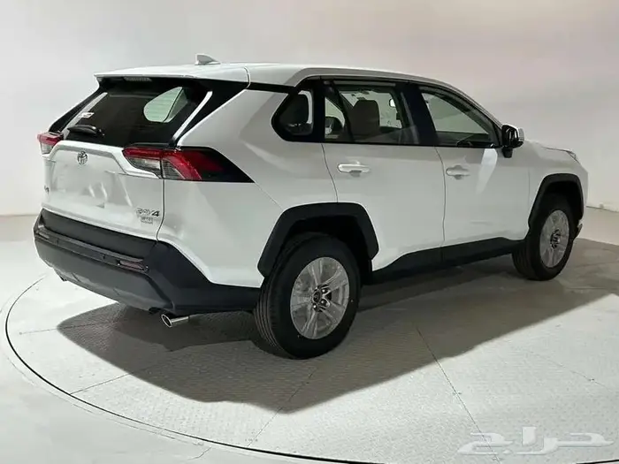 تويوتا راف فور LE دبل موديل 2025 5