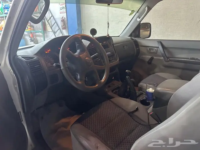 للبيع جيب باجيرو ربع 2005 3.8 0