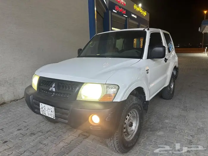 للبيع جيب باجيرو ربع 2005 3.8 6