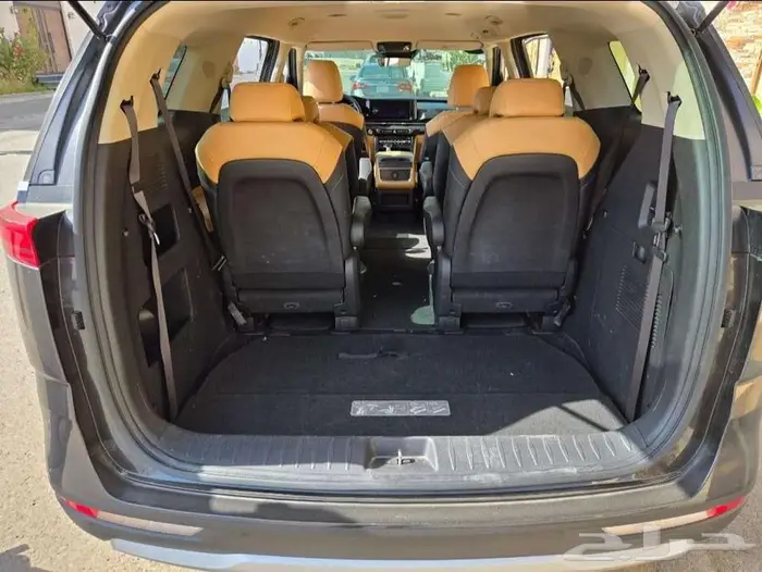 كيا كرنفال 2021 ex 9