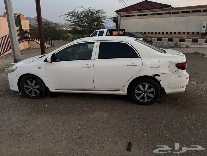 كورولا 2013 للبيع 3