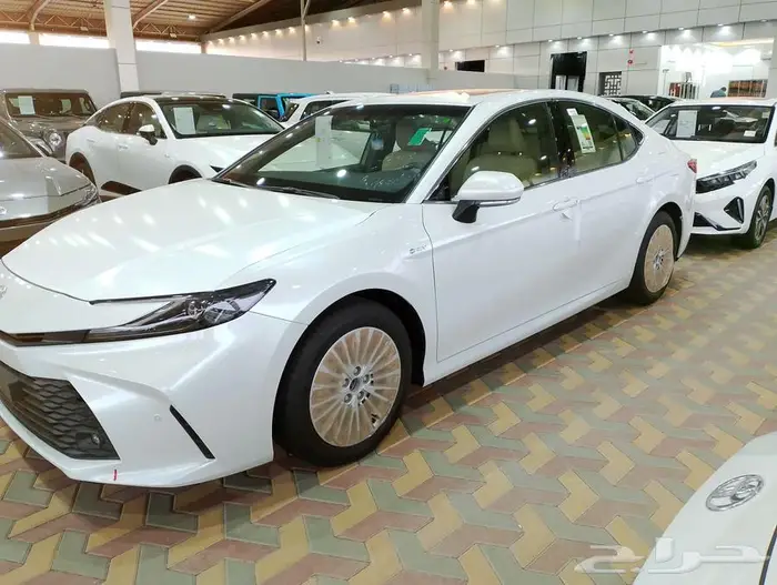 تويوتا كامري Eبلاس هايبرد اصفار سعودي 2025 0