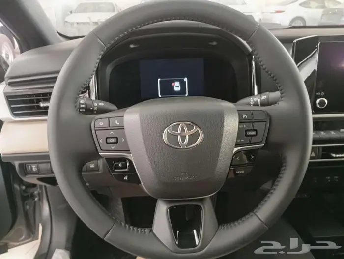 تويوتا كامرى LE بنزين موديل 2025 8