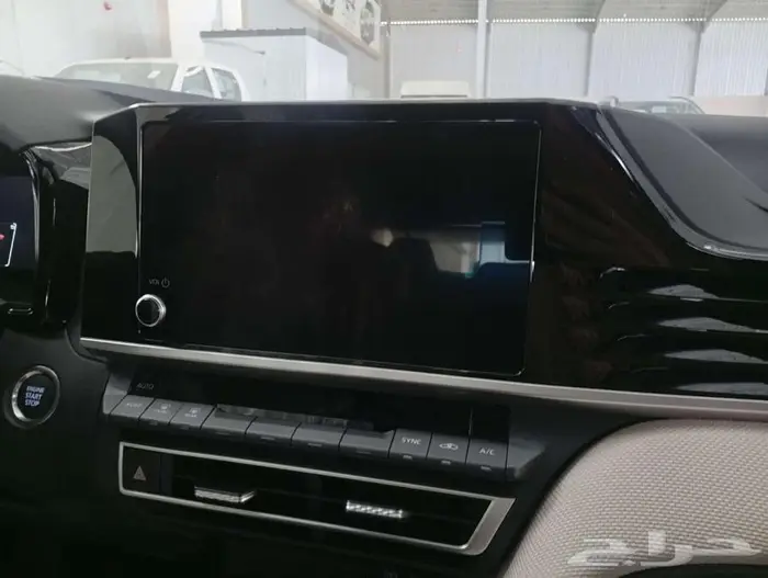 تويوتا كامرى LE بنزين موديل 2025 9