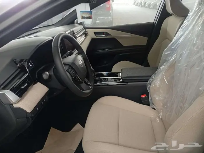 تويوتا كامرى LE بنزين موديل 2025 10