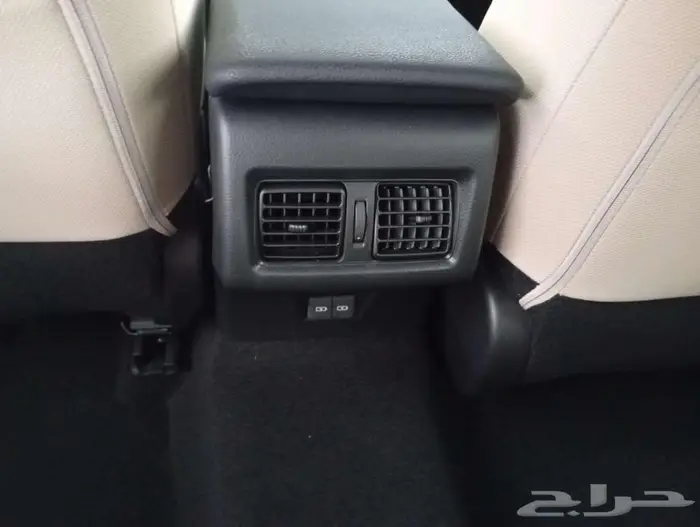 تويوتا كامرى LE بنزين موديل 2025 14