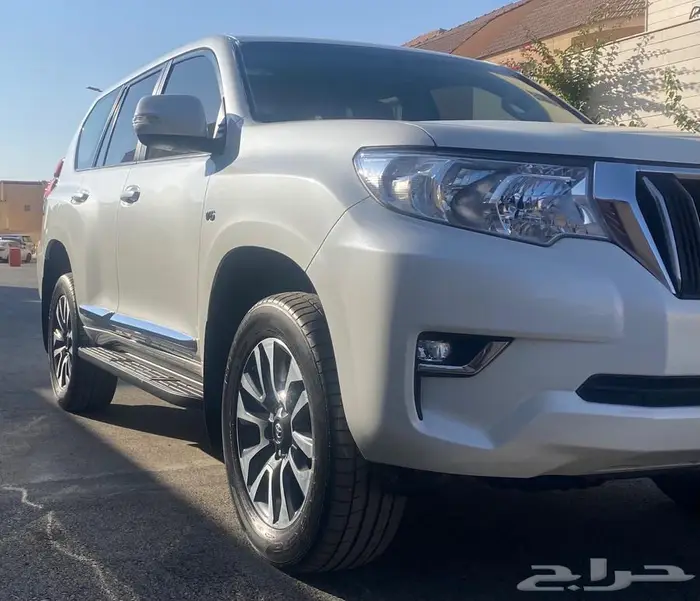 برادو 2022ماشي اقل من 100نظيف 2