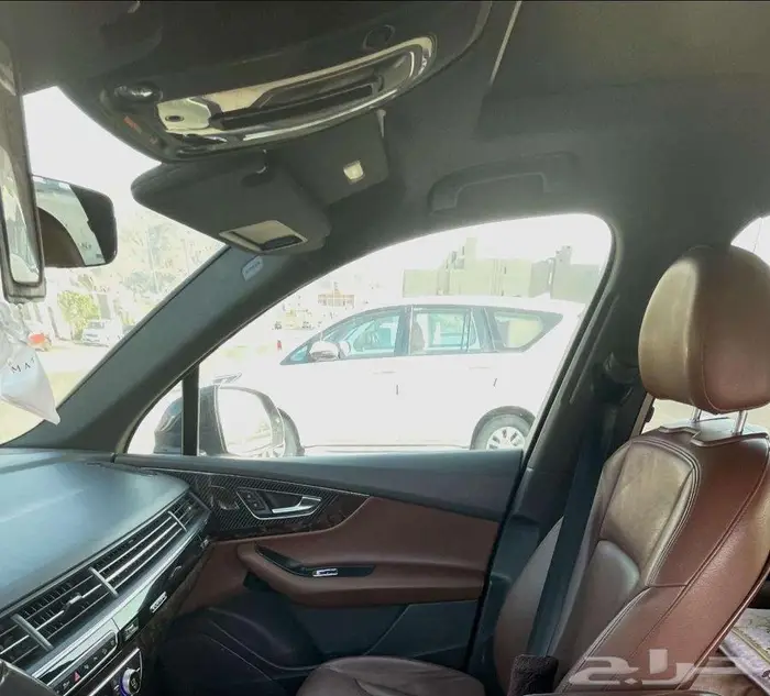 اودي كيو سفن الابواب شفط فل كامل علي صيانه الشركه موديل 2019 1