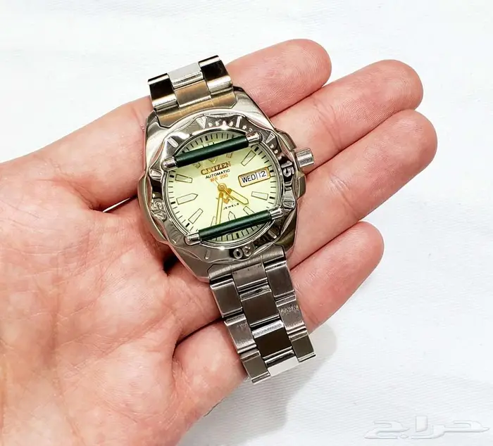 ساعة سيتيزن مضيئة بالظلام يابانية اصلية كبيرة 4