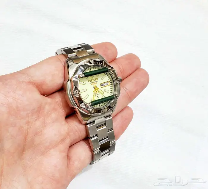 ساعة سيتيزن مضيئة بالظلام يابانية اصلية كبيرة 5