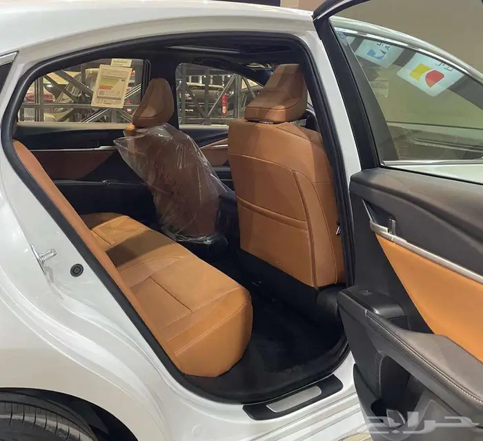 كامري GLE بنزين كويتي 2025 كاش وأقساط 10