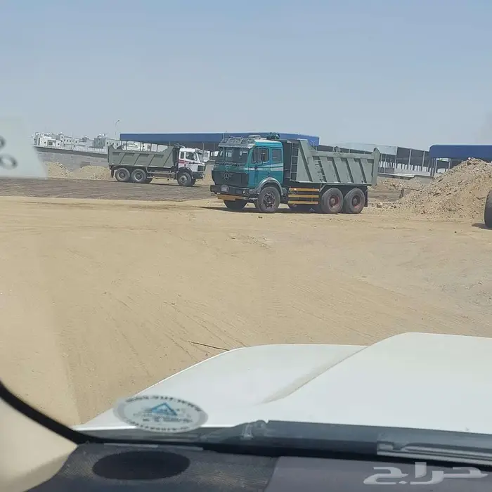 معدات ثقيله قلاب لليجار 1