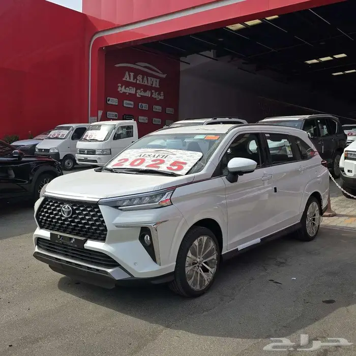 الاقل سعرا تويوتا فيلوز GLX موديل 2025 1