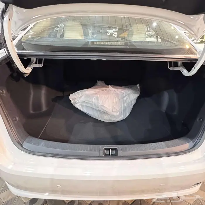 تويوتا كورولا 1600 بريمي 2025 18