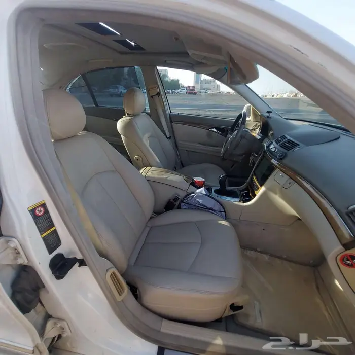 للبيع مرسيدس E240 موديل 2005 نظيفة جدا 14