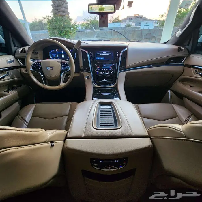 كاديلك اسكاليد 2020 نظيف جدا 34