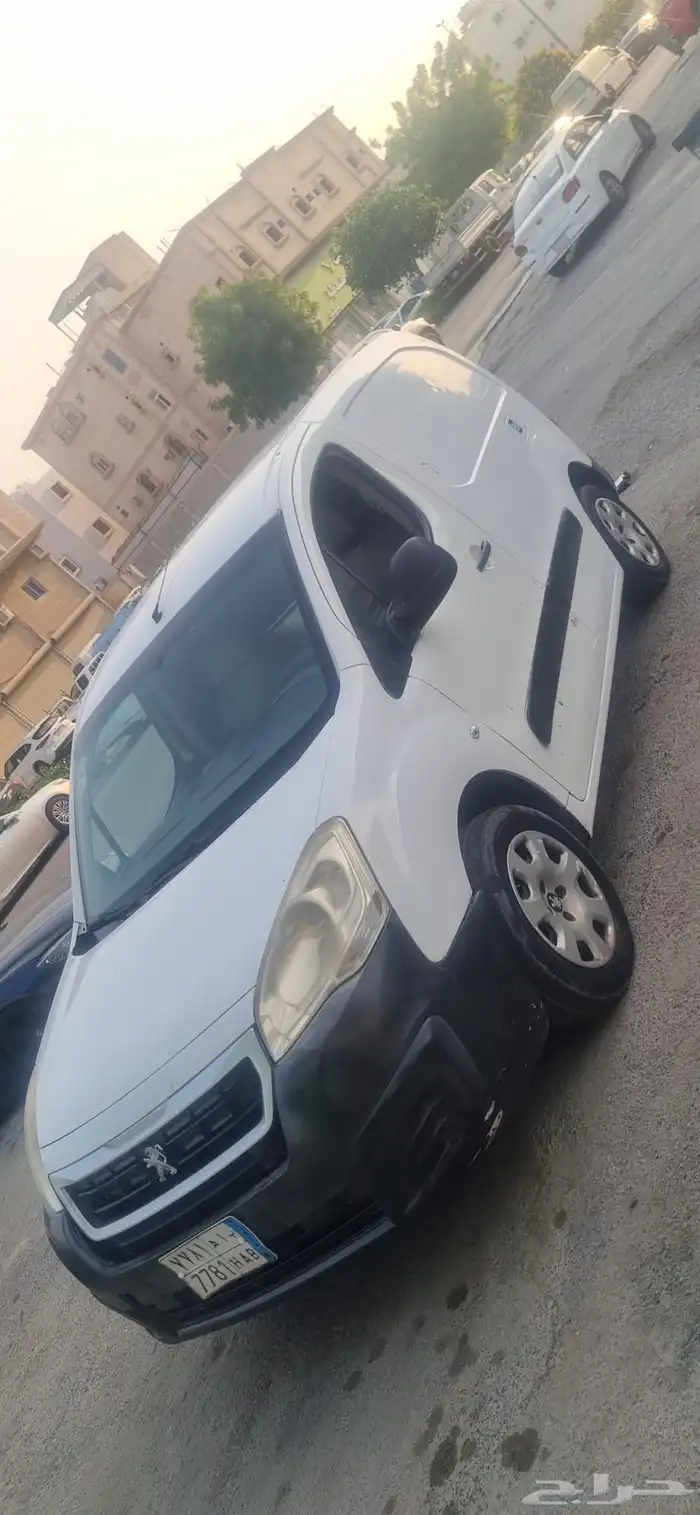 باص بيجو 2016 بضاعه 5