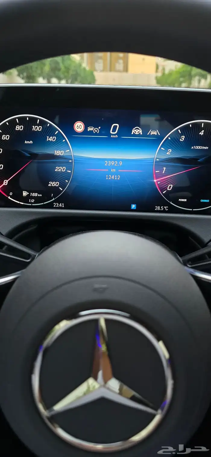 مرسيدس E200 موديل 2024 العداد 12 ألف كيلو فقط 35