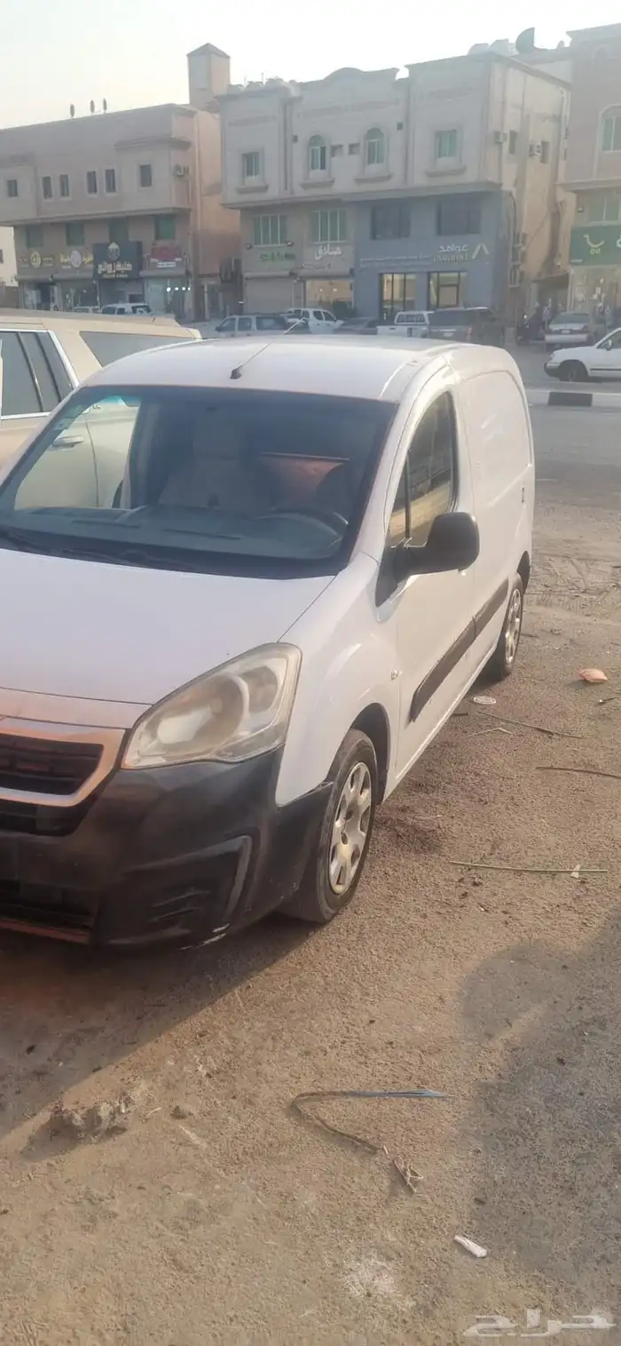 باص بيجو 2016 بضاعه 0